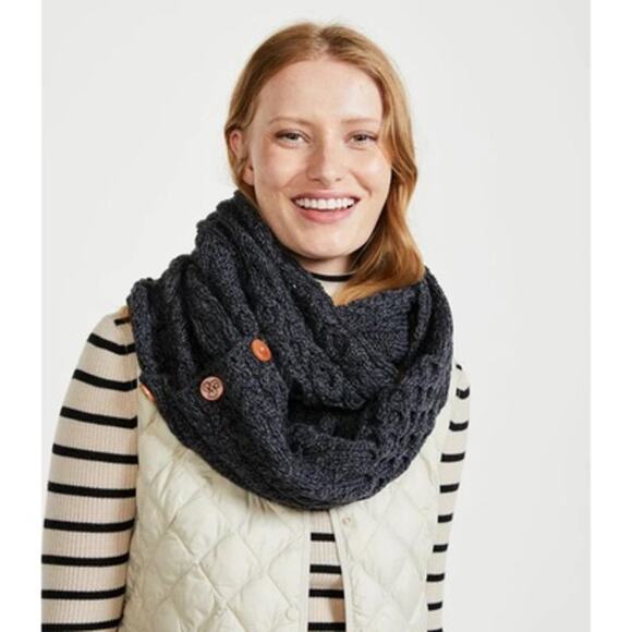 Carraig Donn Brown Knitwear Snood Scarf with Buttons - Picture 3 of 3